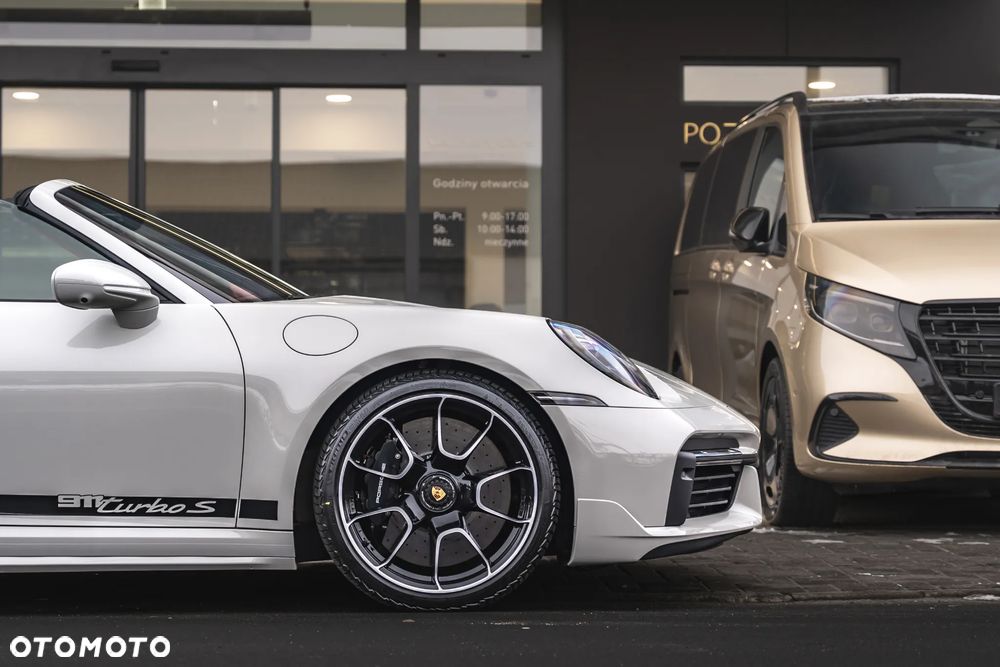 Porsche 911 Turbo S - 12