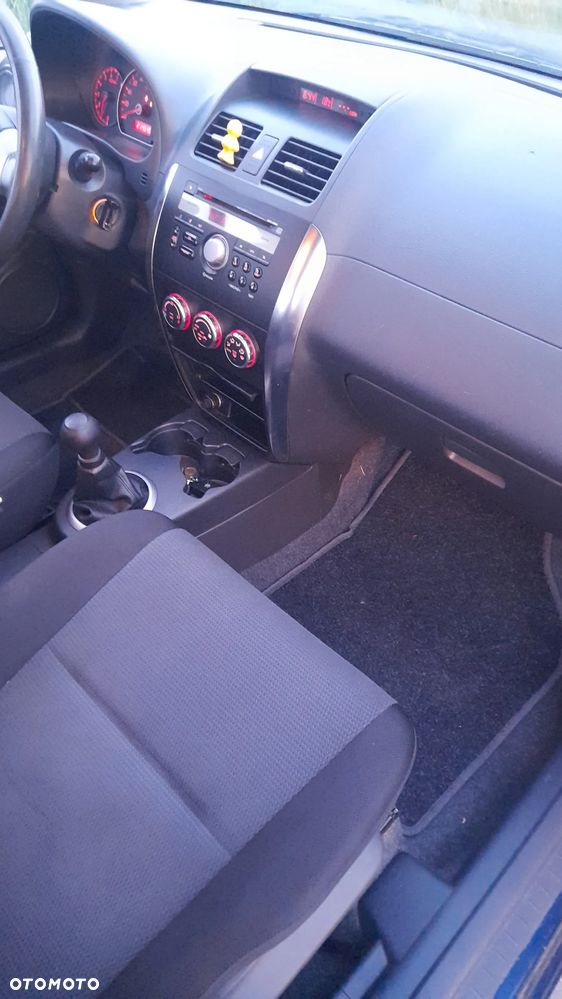 Suzuki SX4 - 31