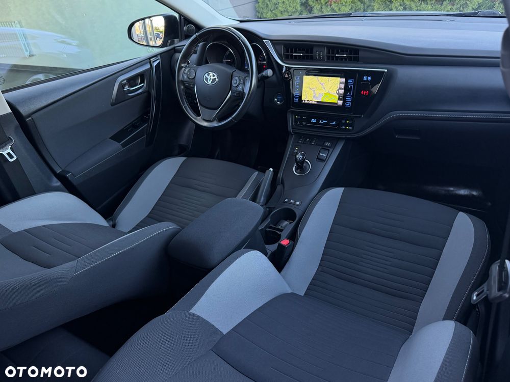 Toyota Auris 1.8 HSD Luna - 23