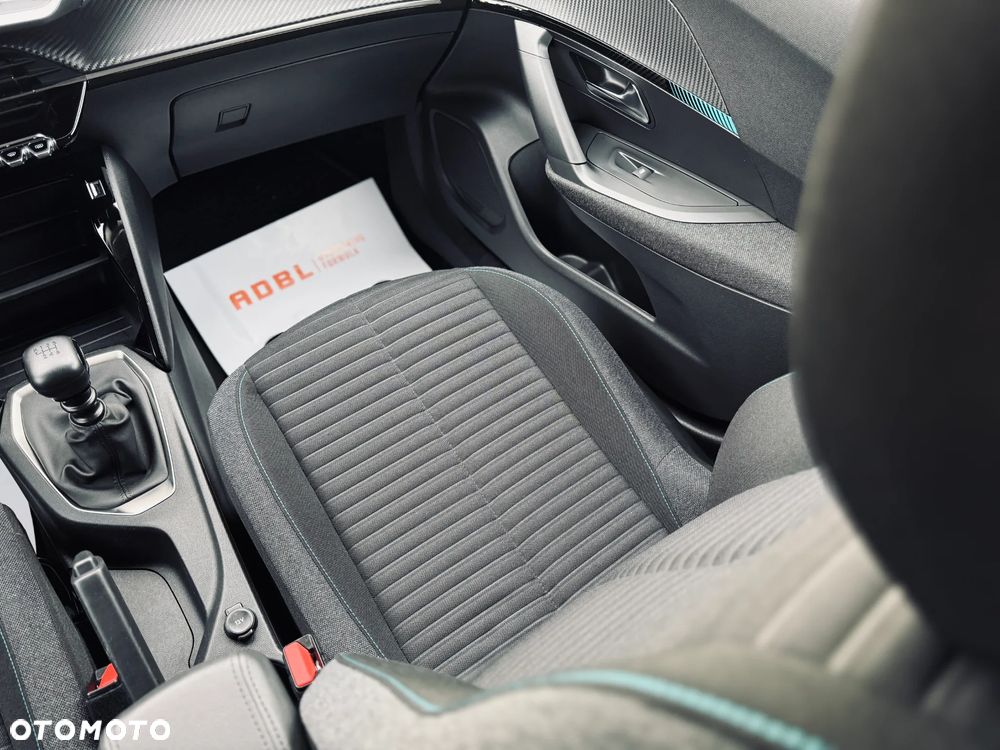Peugeot 2008 Benzin 100 Style - 23