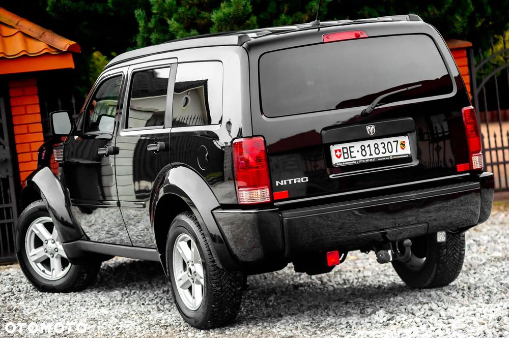 Dodge Nitro 3.7 V6 SLT - 9