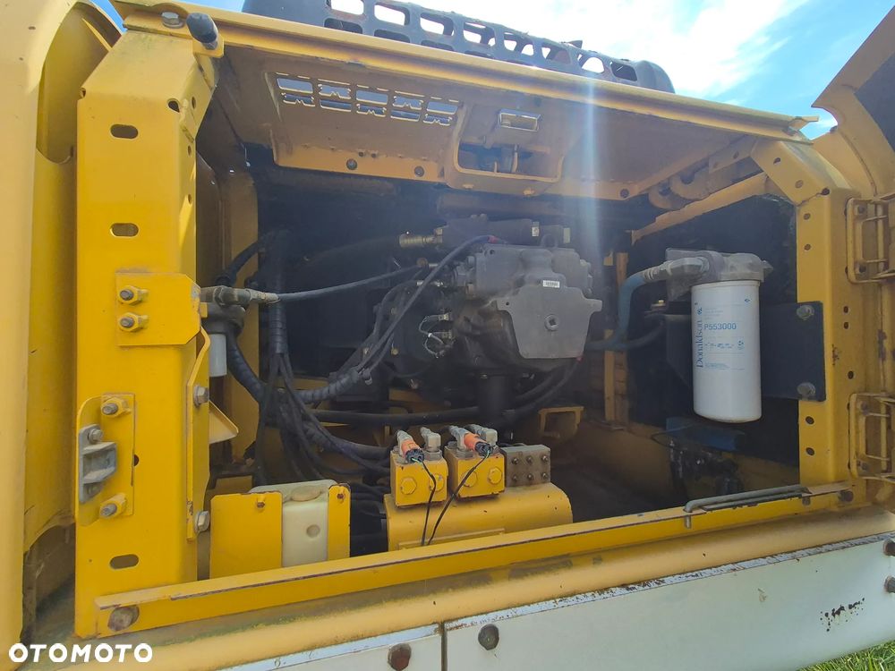Komatsu PC350HD-8 - 9