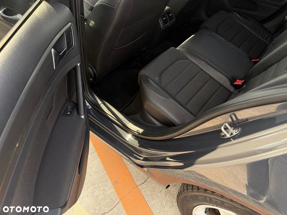 Volkswagen Golf VII 2.0 TDI BMT Highline DSG - 13