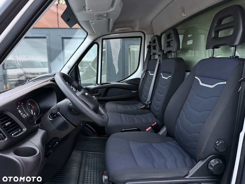 Iveco Daily 35S16 3.0 HPI 160KM / 2021 ROK / Kontener 4,2m + Winda Dhollandia 750KG / ZAREJESTROWANY W PL - 28