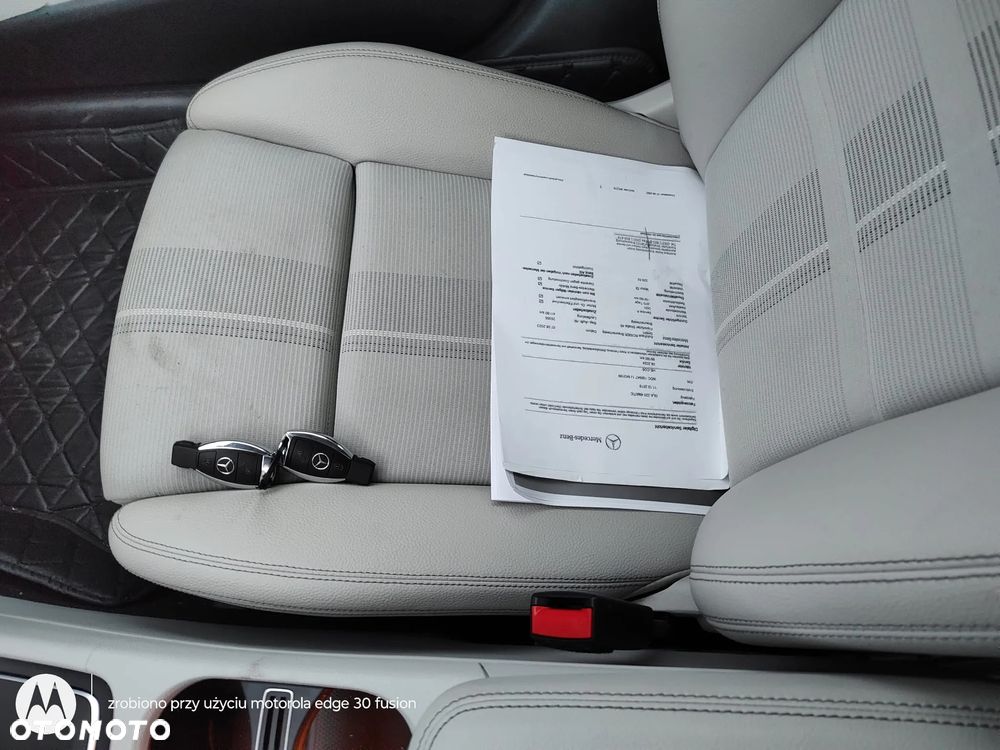 Mercedes-Benz GLA 250 4Matic 7G-DCT AMG Line - 15