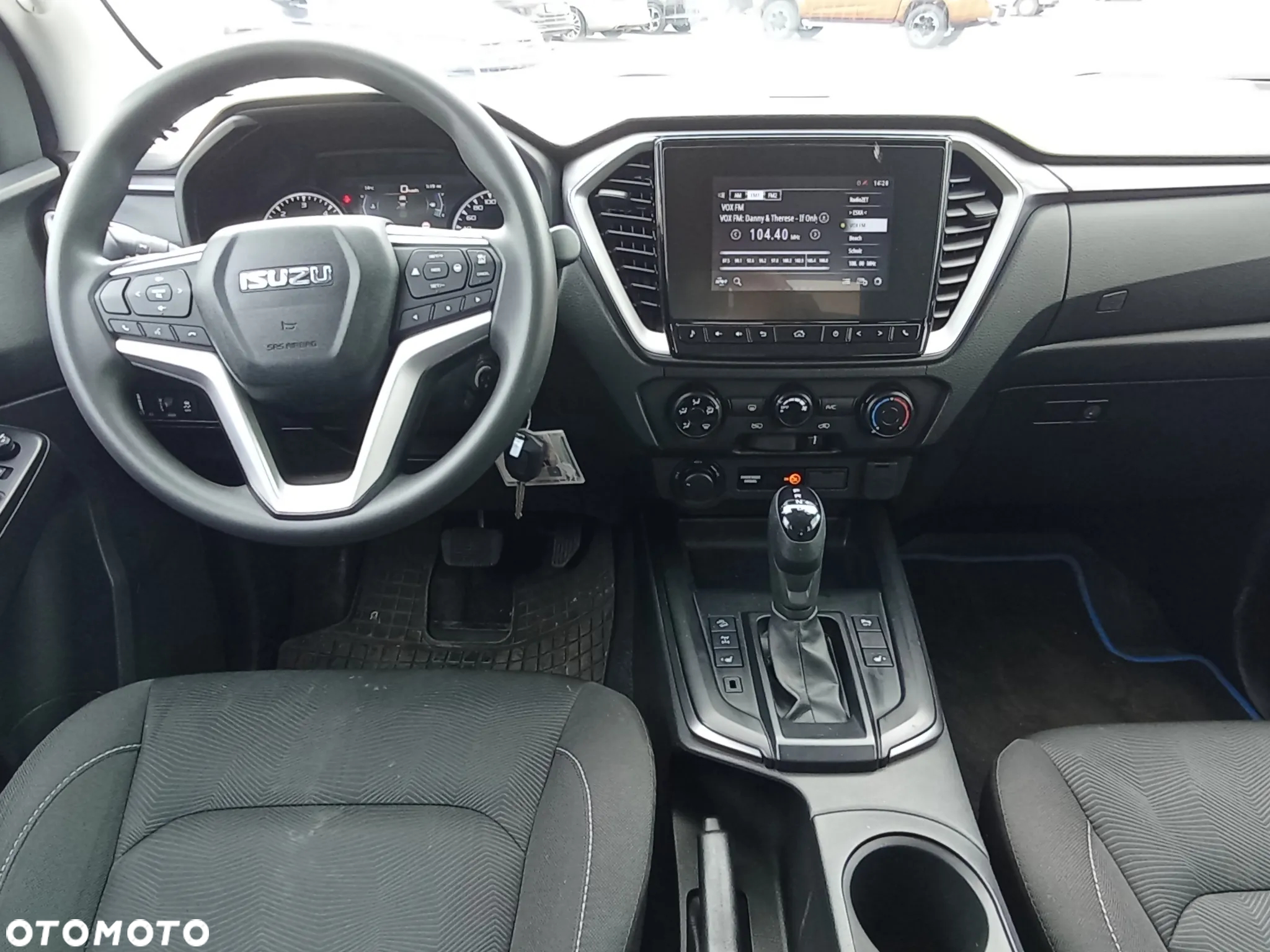 Isuzu D-Max 1.9 DC LS - 25