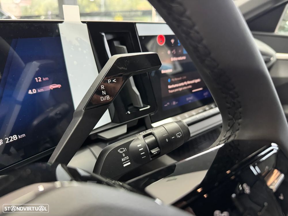 Renault Mégane E-Tech EV40 130hp standard charge Equilibre - 12