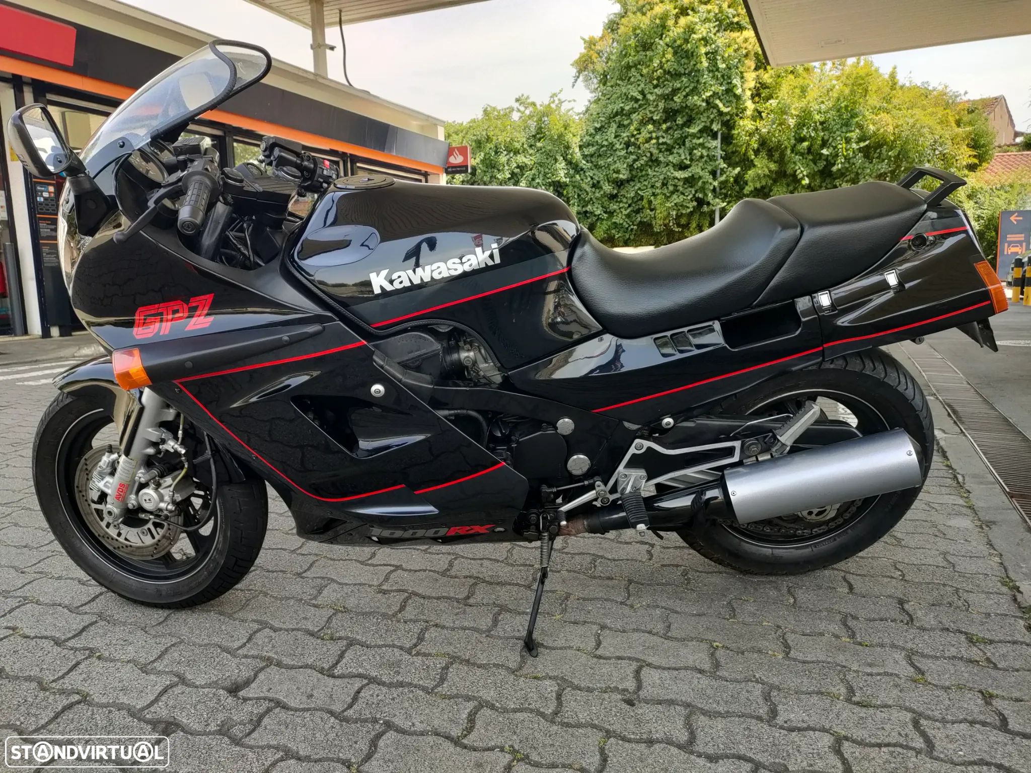 Kawasaki GPZ 1000 RX - 1
