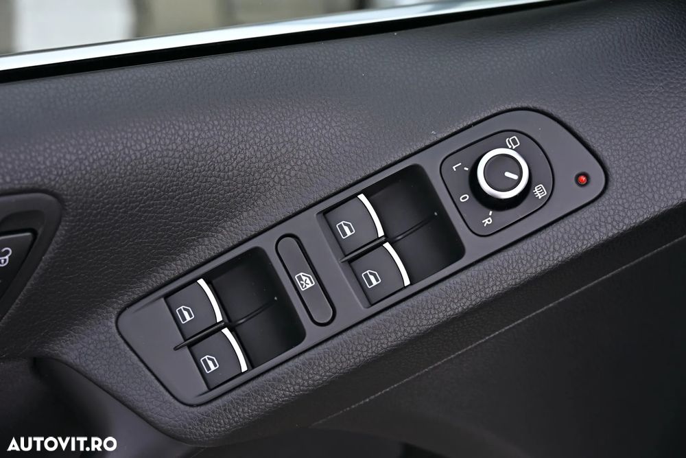 Volkswagen Tiguan 2.0 TDI 4Motion DSG Sport & Style - 23