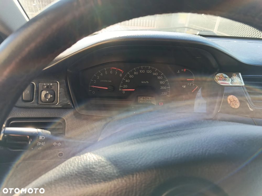 Mitsubishi Lancer 1.6 Comfort + - 7