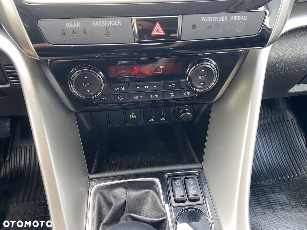 Mitsubishi Eclipse Cross 1.5 T Intense - 17