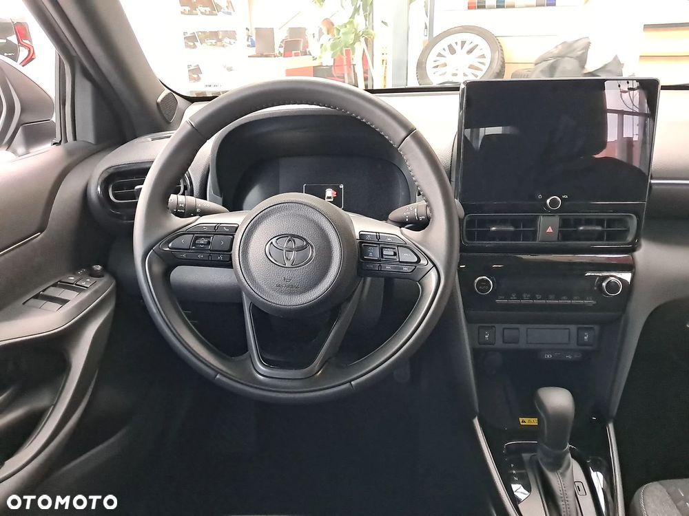 Toyota Yaris - 10