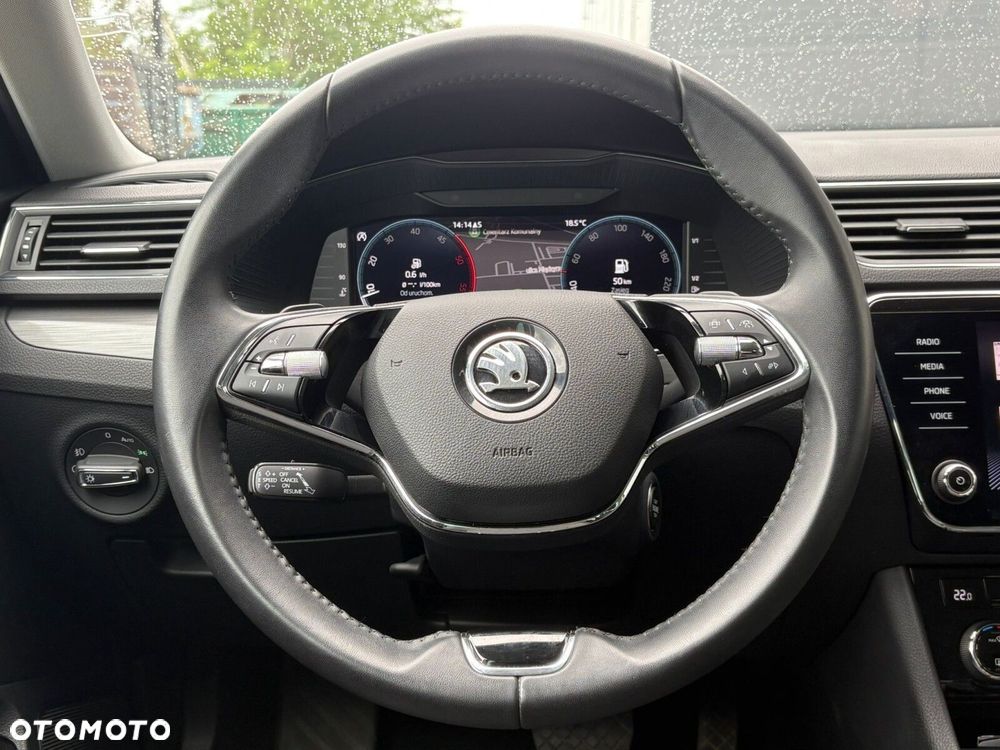 Skoda Superb 2.0 TDI SCR Style DSG - 9
