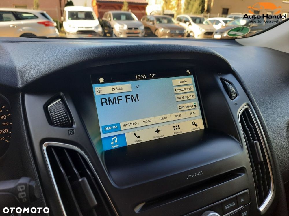 Ford Focus Turnier 1.0 EcoBoost Start-Stopp-System TITANIUM - 18