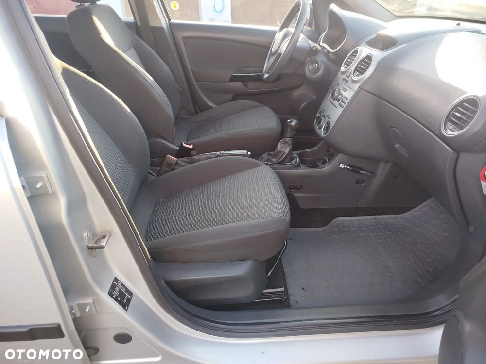 Opel Corsa - 12