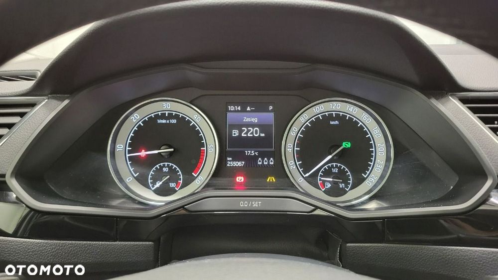 Skoda Superb 2.0 TDI L&K DSG - 14