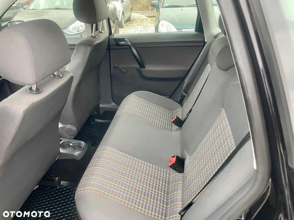 Volkswagen Polo - 31