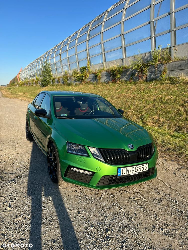 Skoda Octavia 2.0 TSI RS Challenge 245 DSG - 2