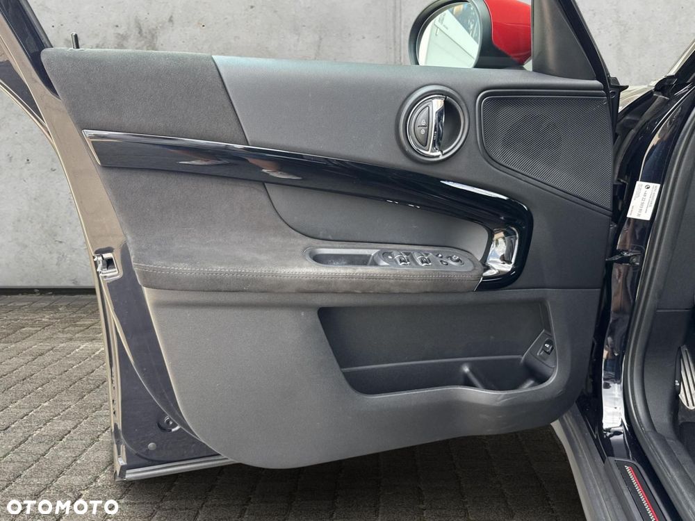 MINI John Cooper Works - 11