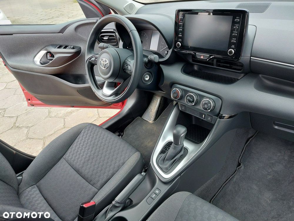Toyota Yaris - 16