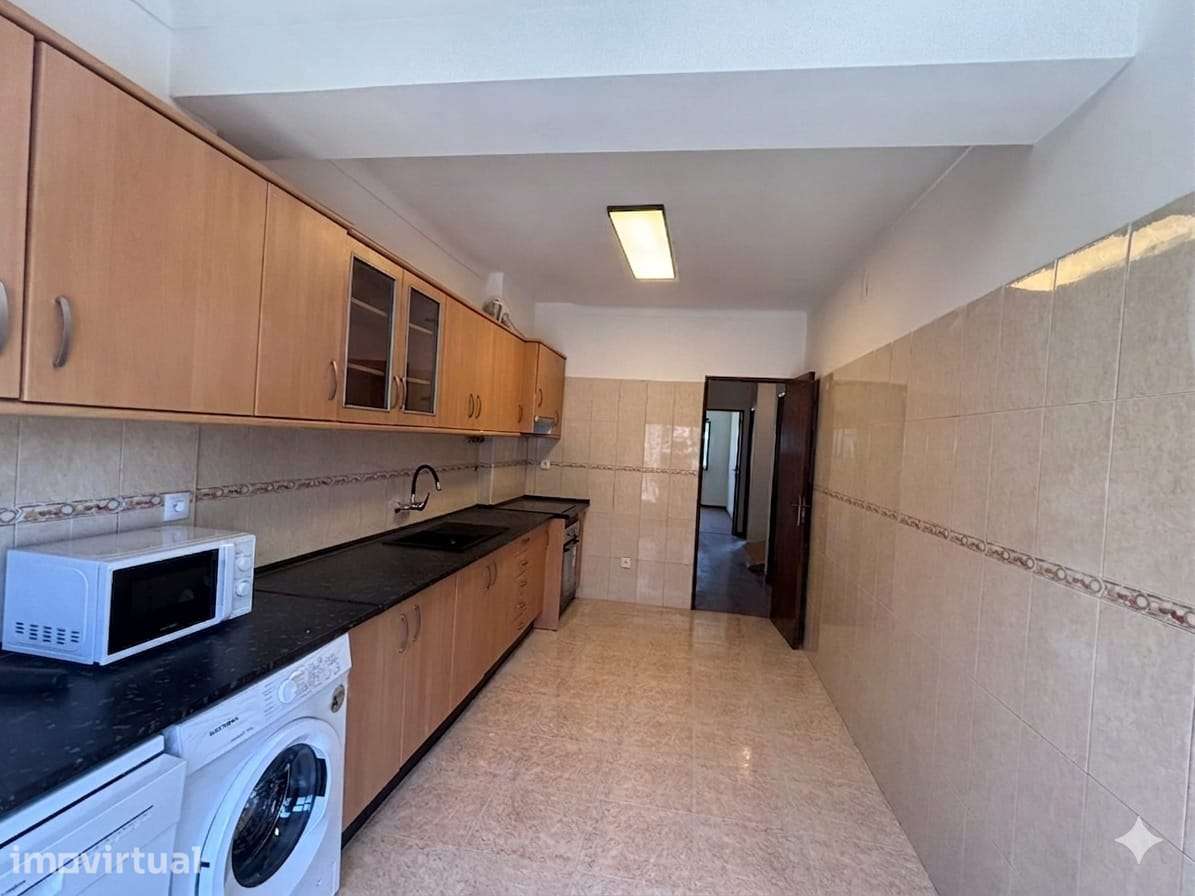 T2 - Renovado / Sotão / Cozinha Equipada - Montijo - Grande imagem: 2/11
