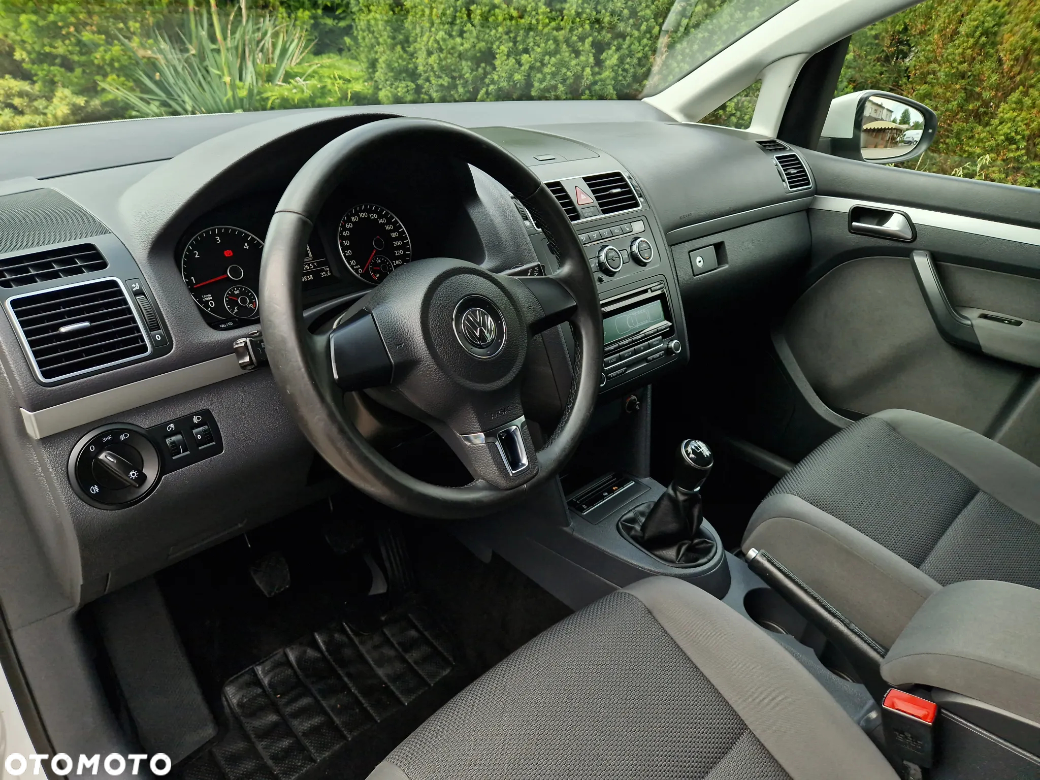 Volkswagen Touran 1.6 TDI DPF Comfortline - 5