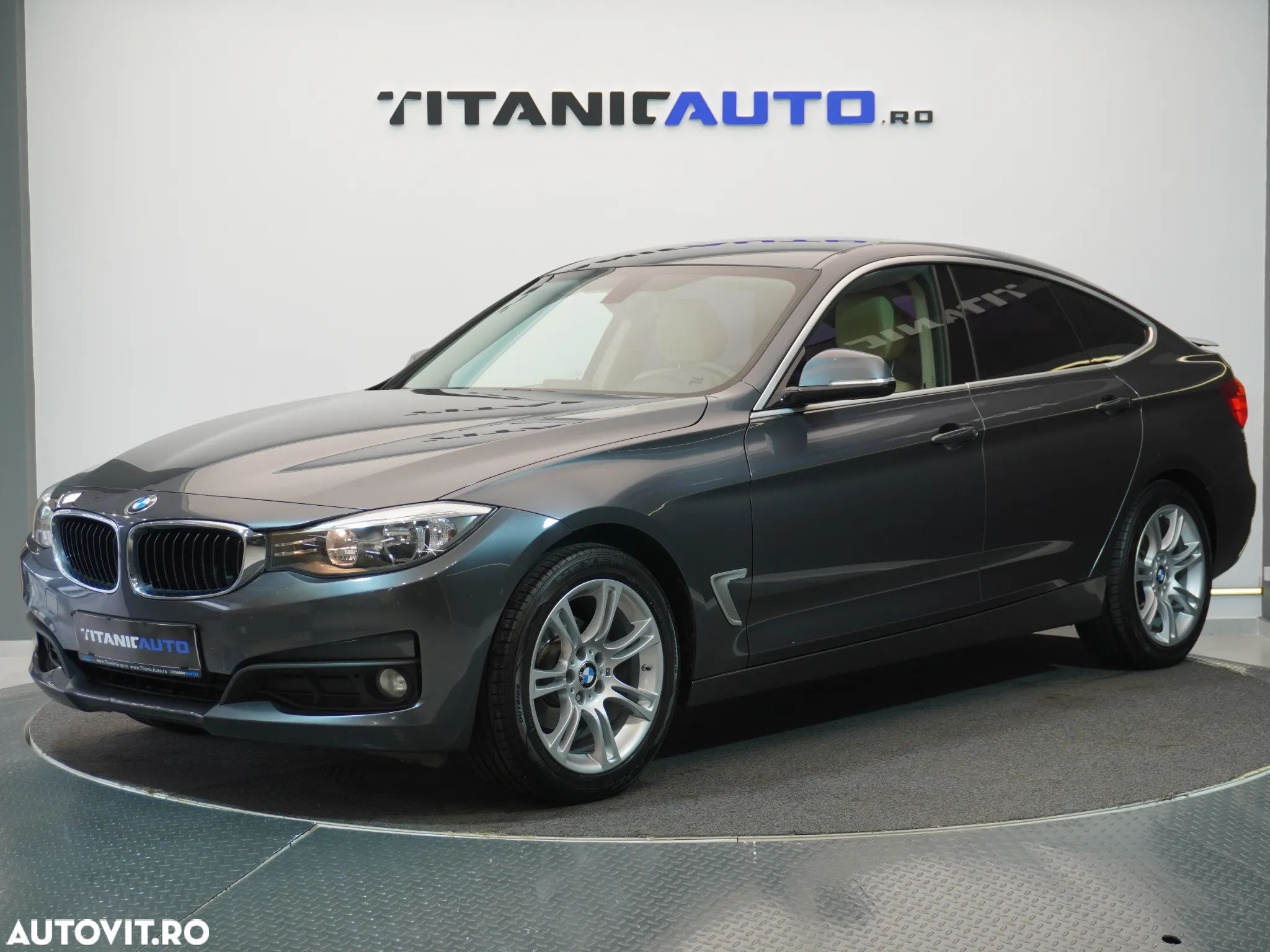 BMW Seria 3 318d - 1