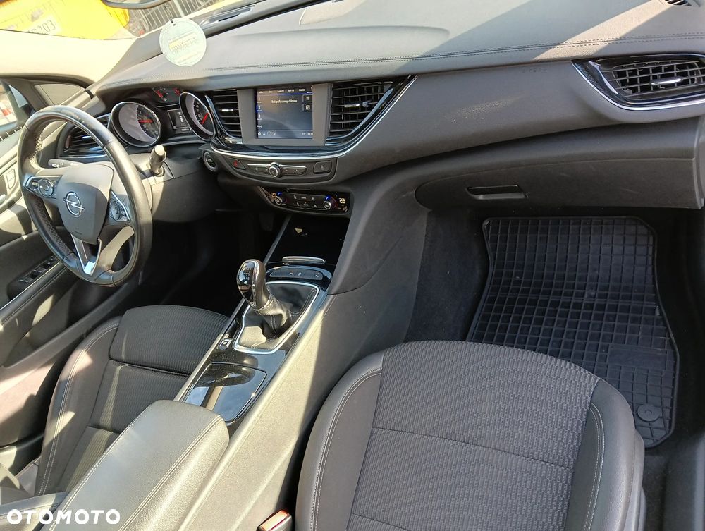 Opel Insignia 1.5 T Enjoy S&S - 17