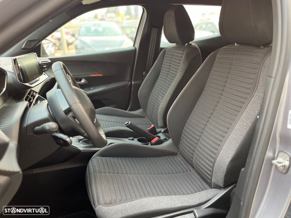 Peugeot 2008 1.2 PureTech Active Pack - 10