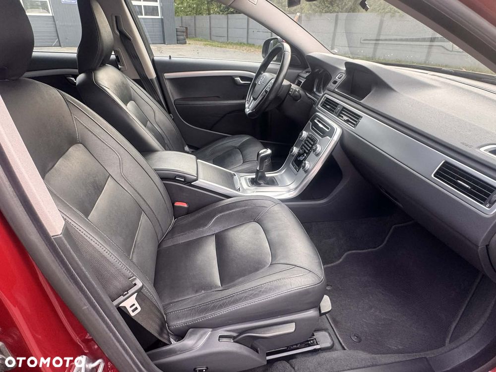 Volvo V70 D4 Momentum - 13