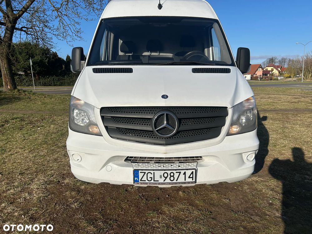 Mercedes-Benz Sprinter - 11