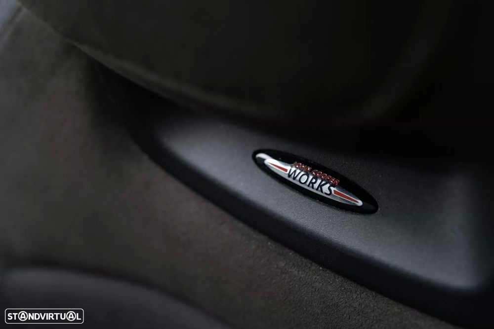 MINI Cabrio Cooper Premium Plus JCW Auto - 25