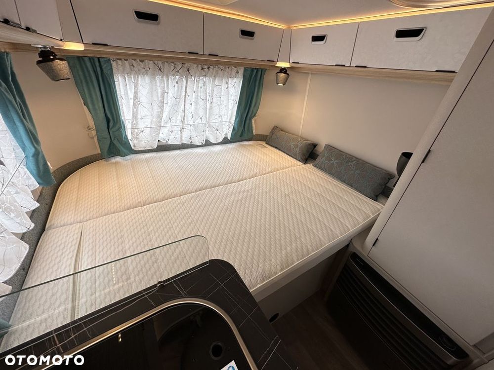 Hymer-Eriba Touring 430 - 11
