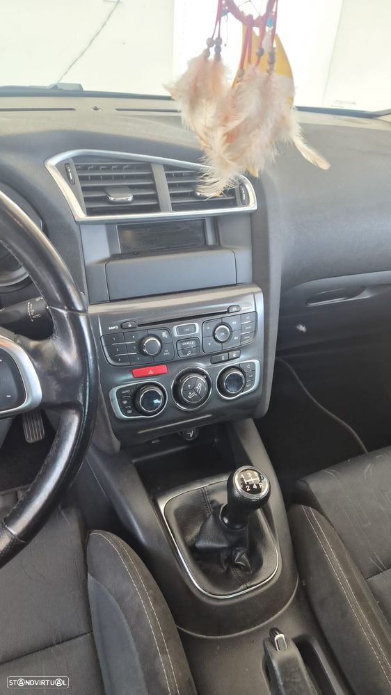 Citroën C4 1.6 HDi Attraction - 11