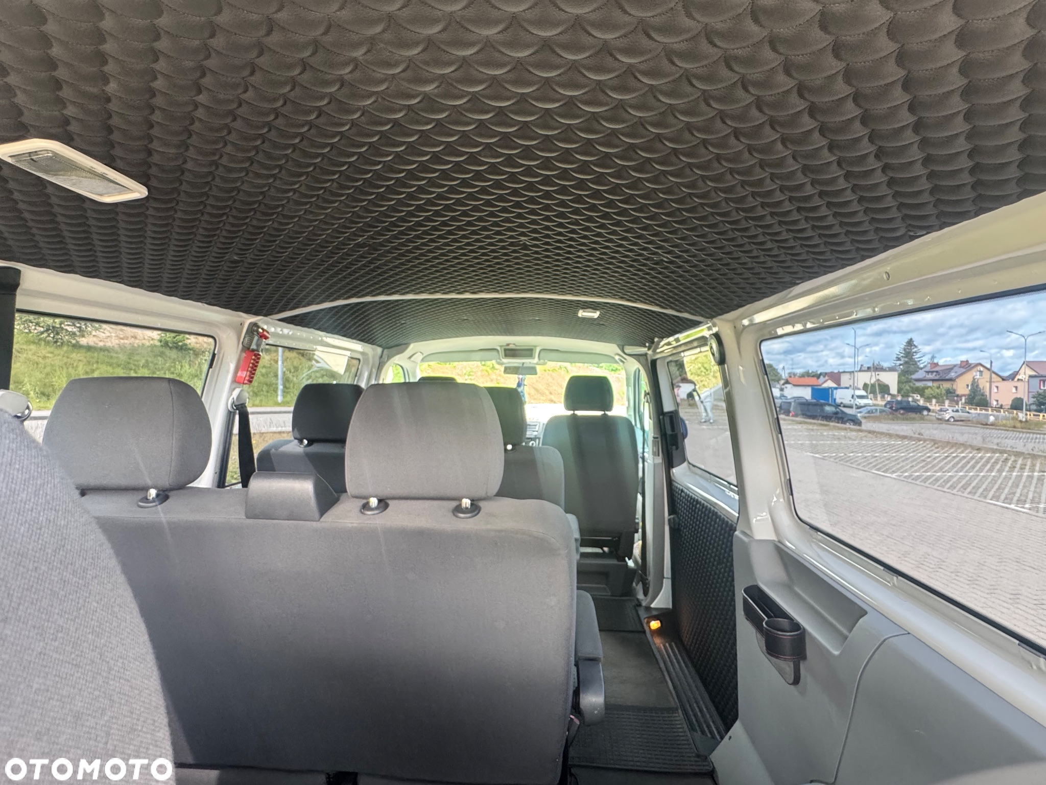 Volkswagen Transporter - 8