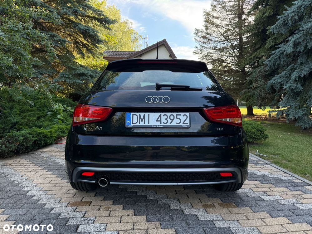 Audi A1 Sportback 1.6 TDI S line edition - 13