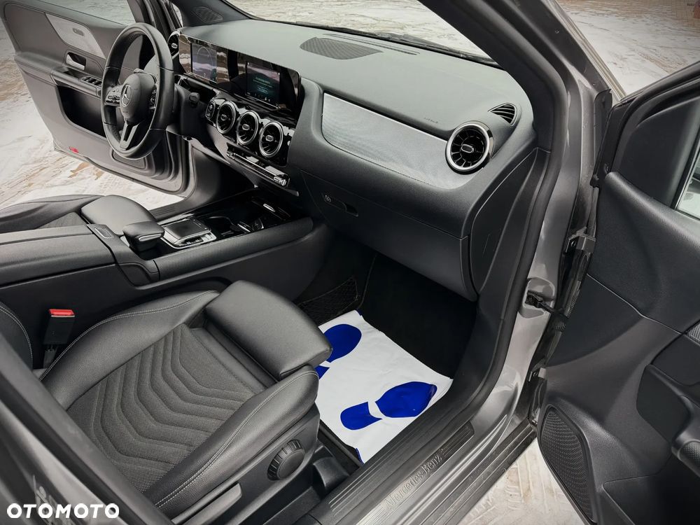 Mercedes-Benz Klasa B 180 7G-DCT Progressive - 35