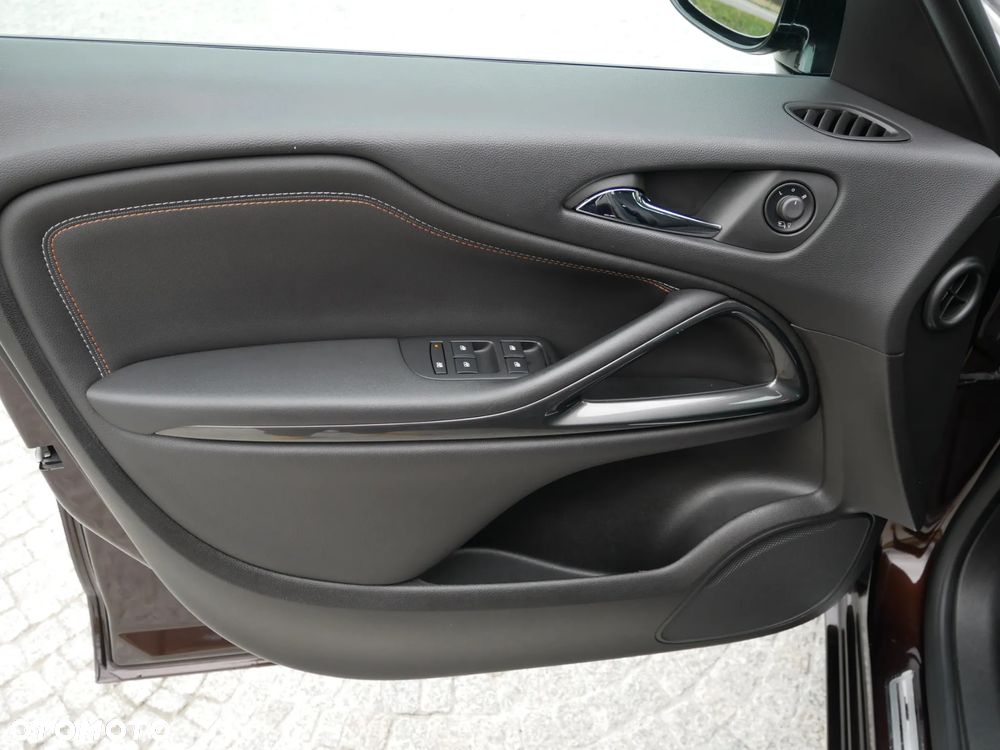 Opel Zafira 1.6 CDTI Enjoy S&S - 18