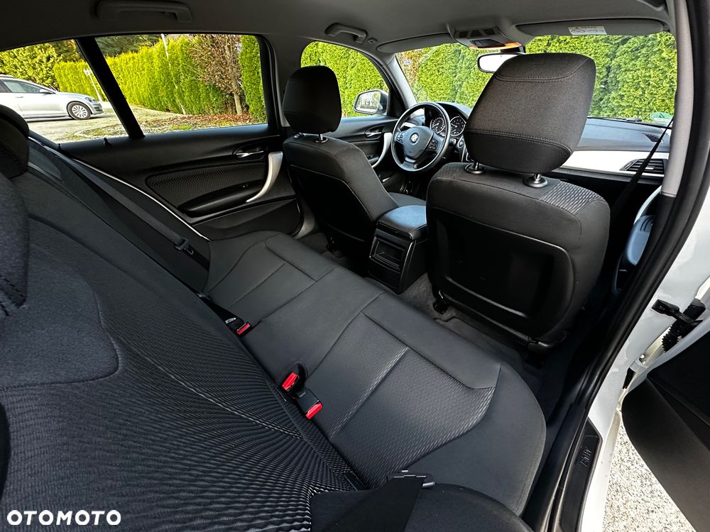 BMW Seria 1 118i - 16