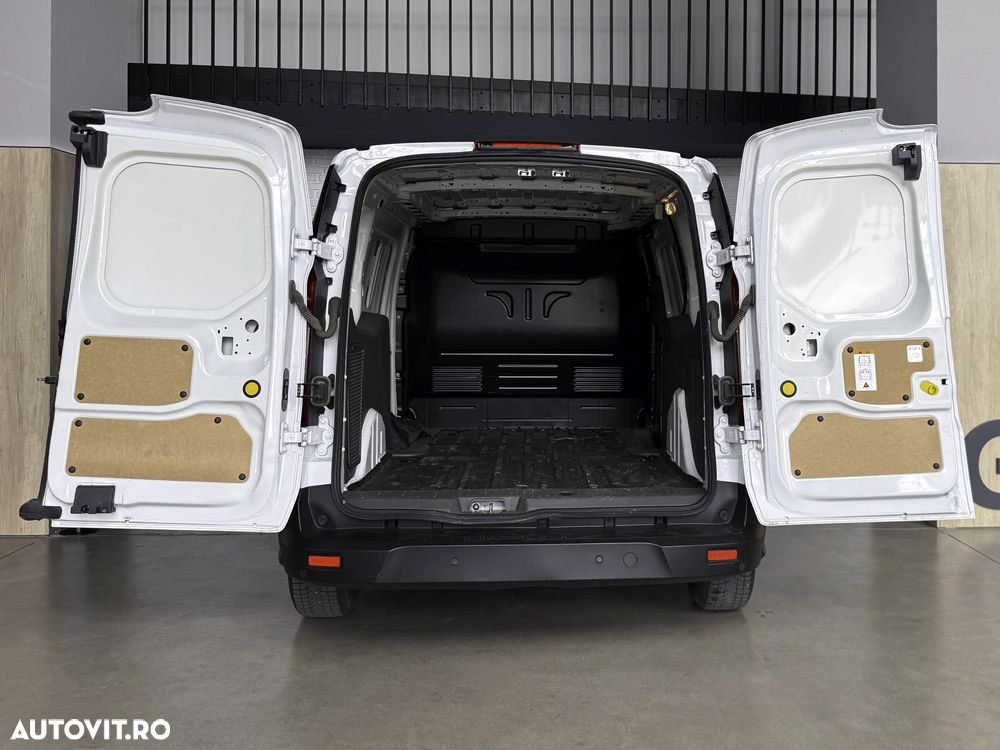 Ford Transit Connect - 9