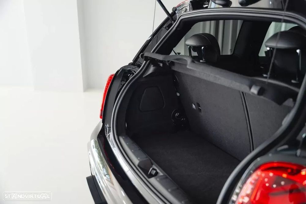 MINI 3 Portas John Cooper Works Auto Desportiva - 53