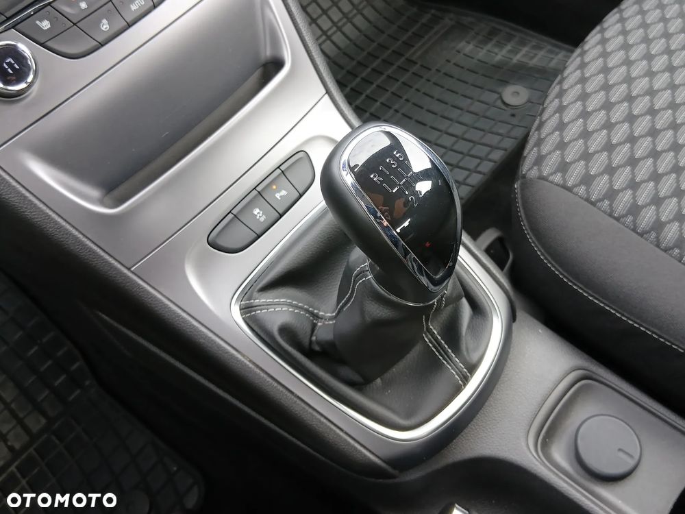 Opel Astra 1.4 T Enjoy - 11