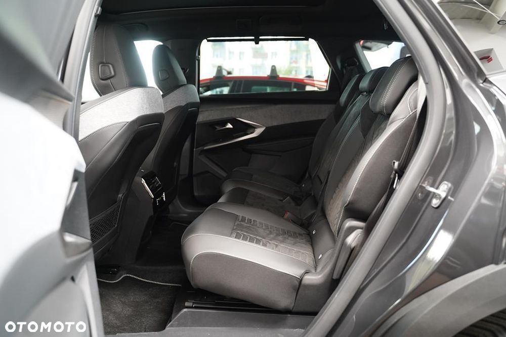 Peugeot 5008 1.2 PureTech mHEV GT Exclusive S&S e-DCS6 - 11