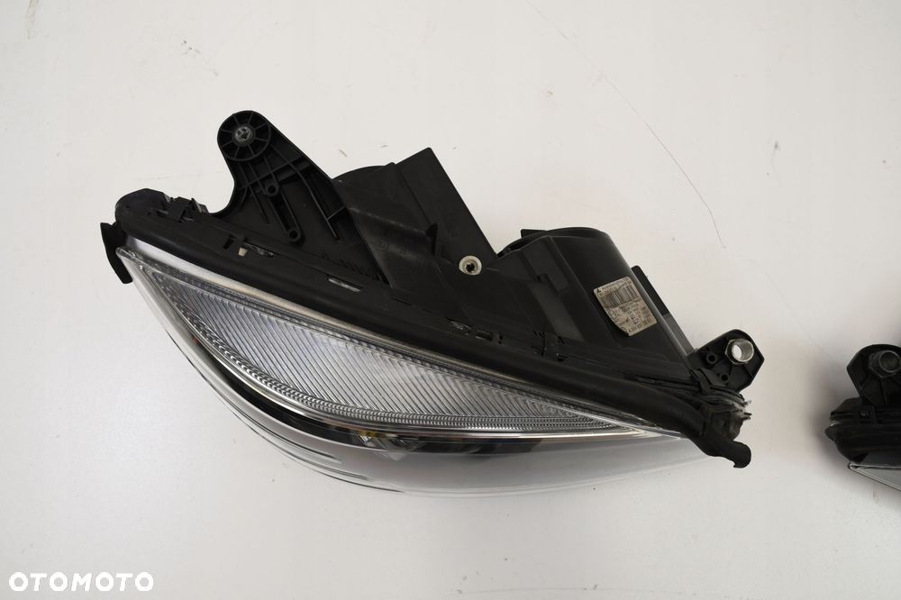 MERCEDES W204 C63 AMG LAMPA BI XENON LEWY PRZÓD - 5