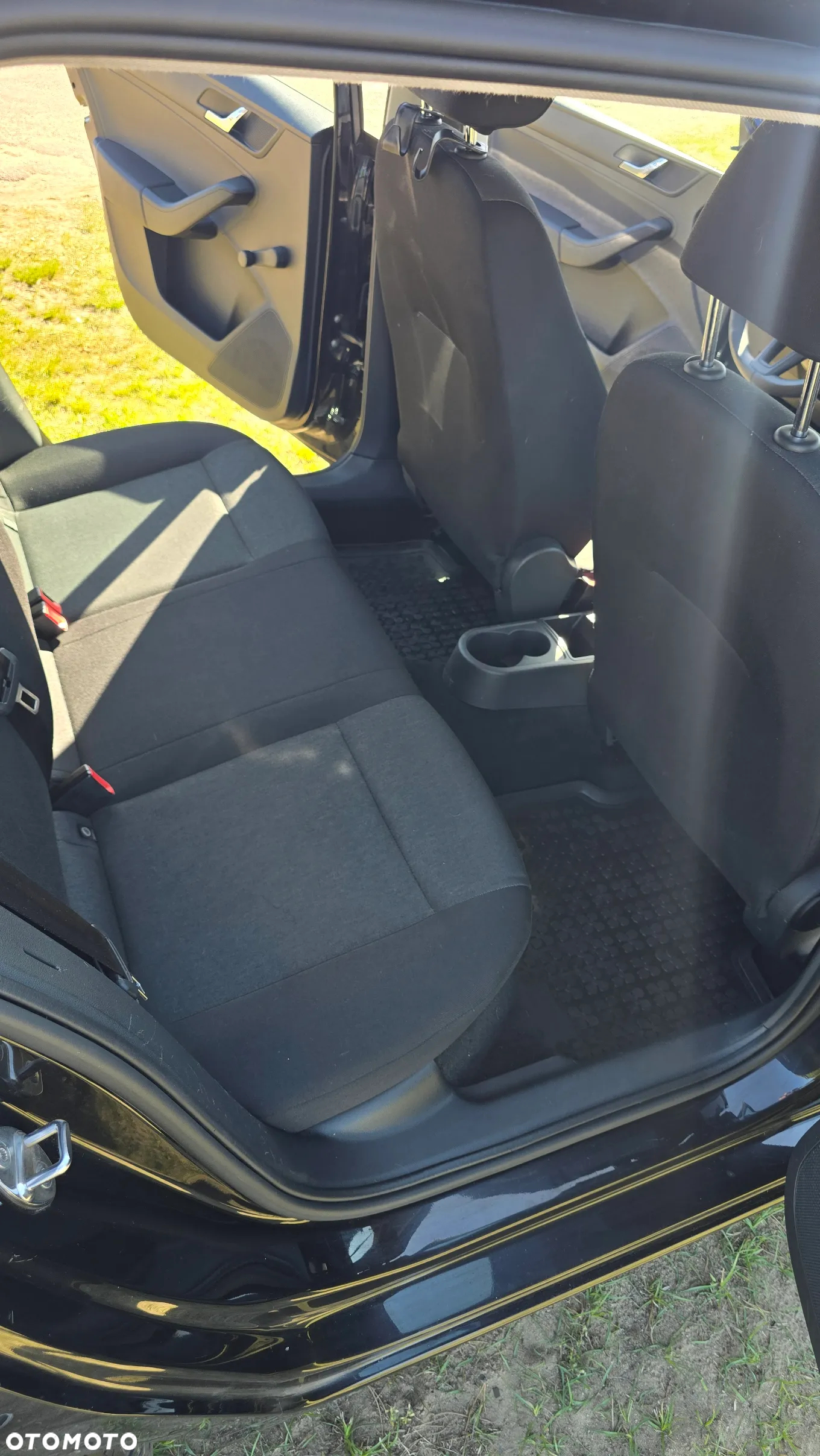 Skoda RAPID 1.2 TSI Active - 12
