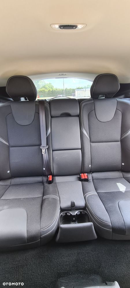 Volvo V40 D4 Drive-E Momentum - 21