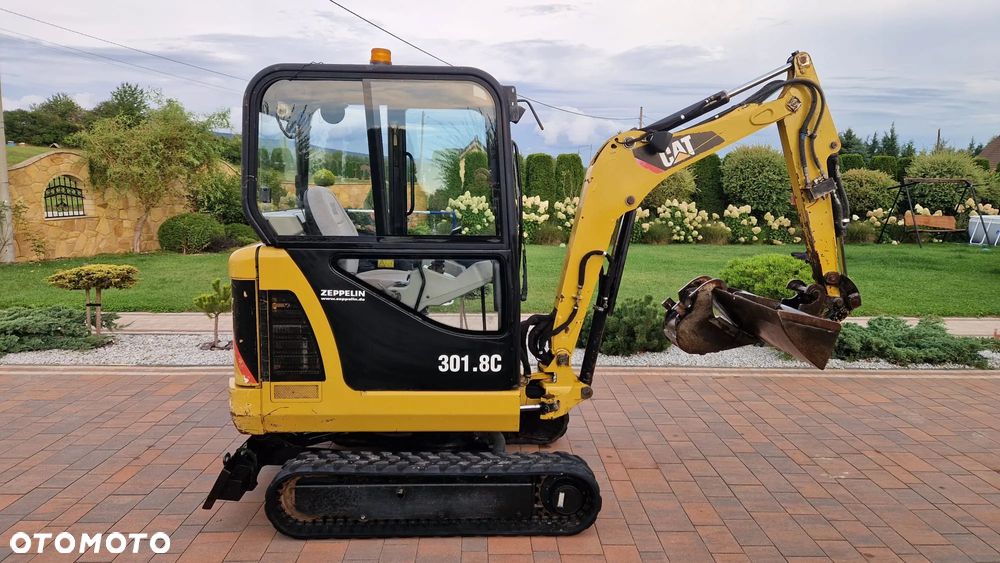 Caterpillar 301.8 C - 8
