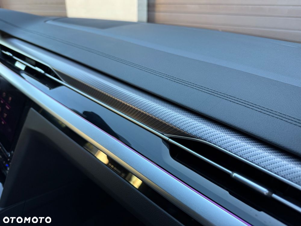Volkswagen Arteon 2.0 TDI SCR 4Motion DSG R-Line - 31