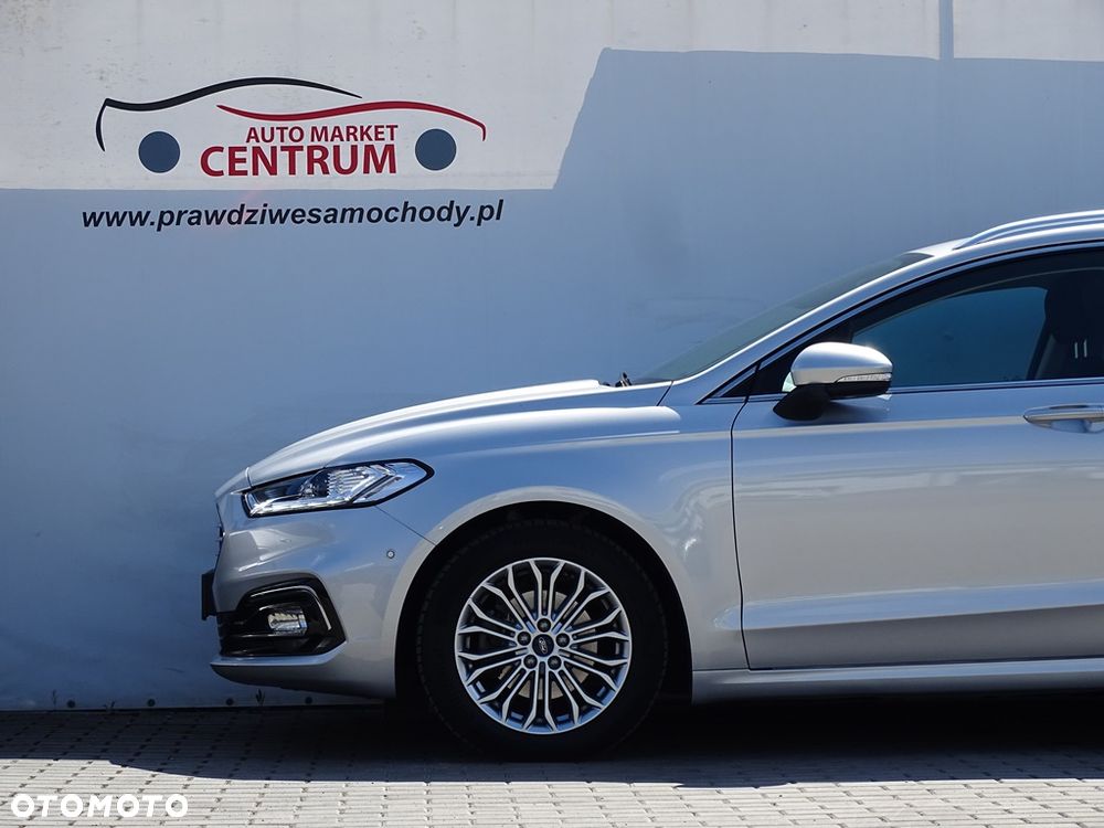 Ford Mondeo 2.0 Hybrid Titanium - 1