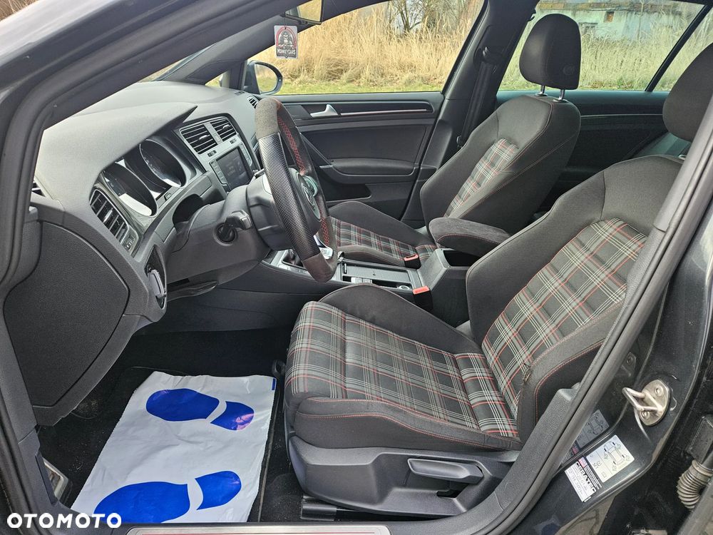 Volkswagen Golf GTI Performance BlueMotion Technology - 19